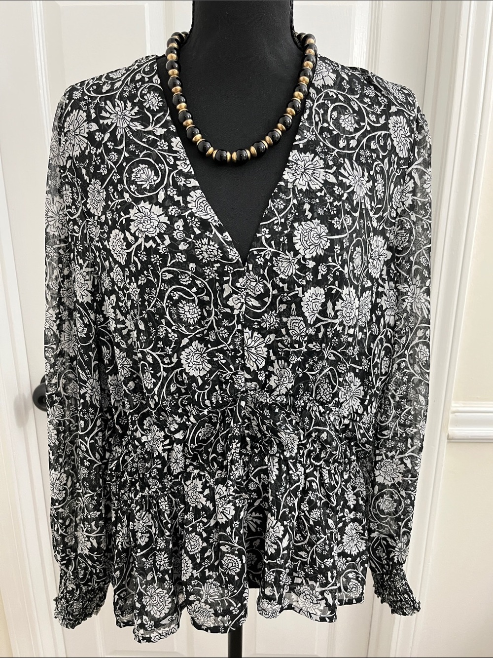 Old Navy Black and White Floral Tie-Front Blouse